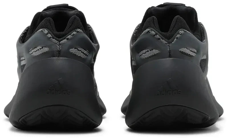 YEEZY 700 V3 NOIR
