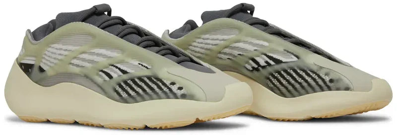 YEEZY 700 V3 GREY