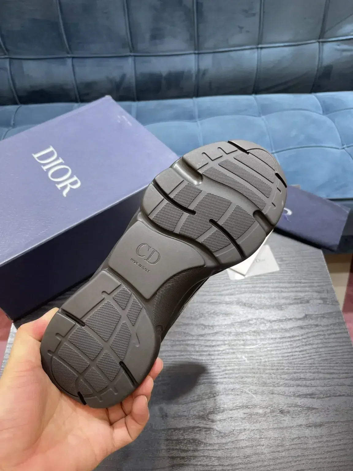Sneakers